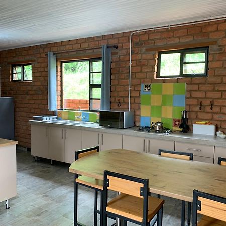 Otavi Vineyards Self-Catering & Camping Экстерьер фото
