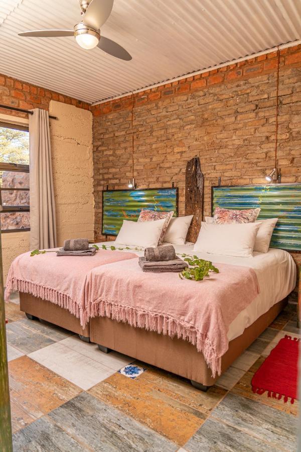 Otavi Vineyards Self-Catering & Camping Экстерьер фото