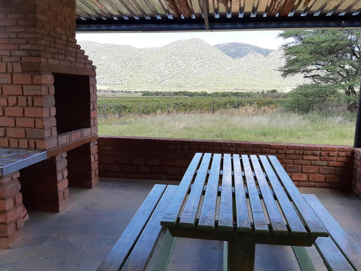 Otavi Vineyards Self-Catering & Camping Экстерьер фото